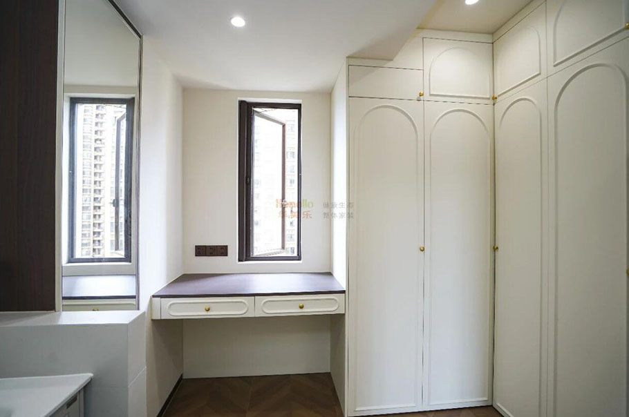 翠瓏灣三居：沒有浮夸造型，復古設計美得讓人移不開眼